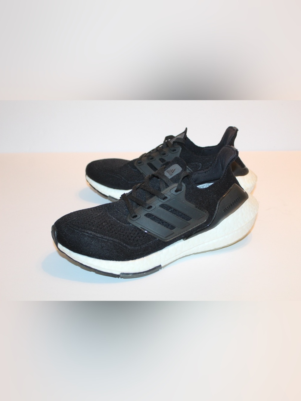 Adidas Ultraboost 21 Women’s Athletic Shoes Size 6
